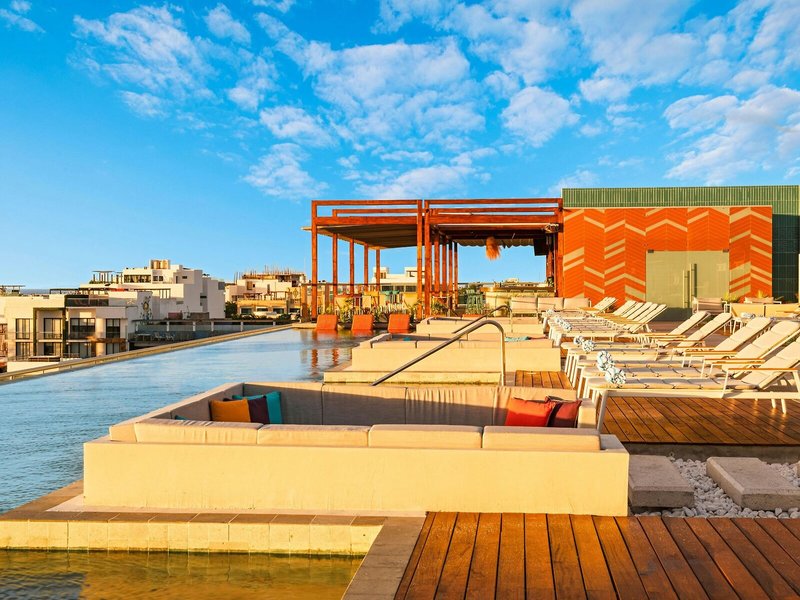 Aloft Playa del Carmen 11