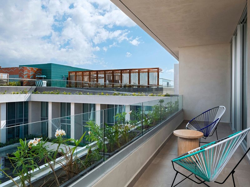 Aloft Playa del Carmen 35