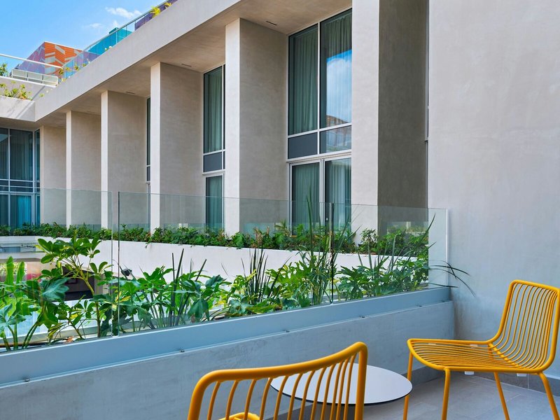 Aloft Playa del Carmen 36