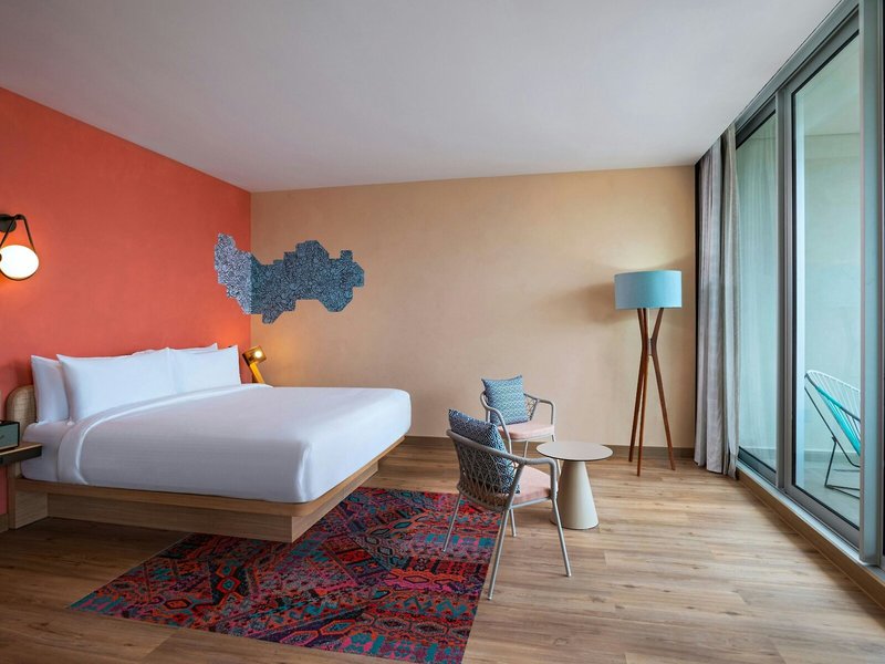 Aloft Playa del Carmen 37