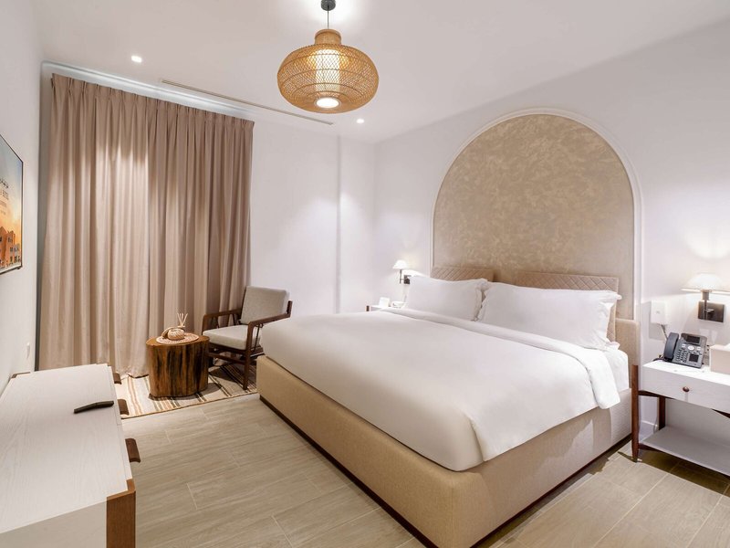 Mina Hotel & Residences 18