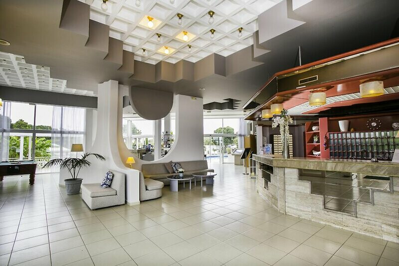 Happy Days Hotel 7
