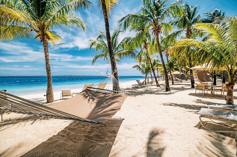 Harbour Village Beach Club 7