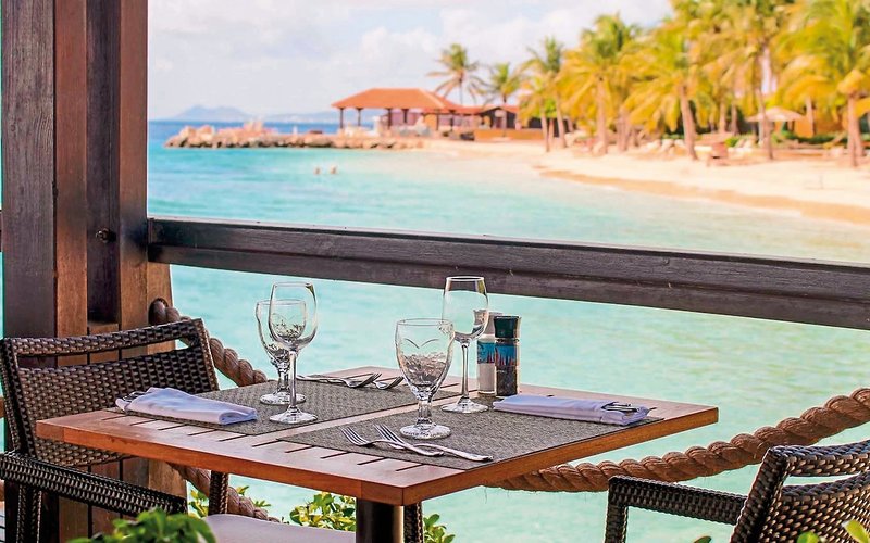 Harbour Village Beach Club 18