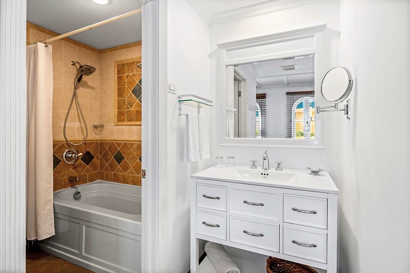 Harbour Village Beach Club 30