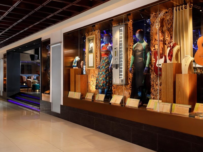 Hard Rock Hotel Bali 11