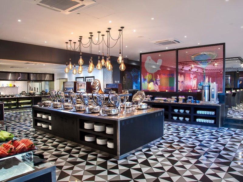 Hard Rock Hotel Bali 14