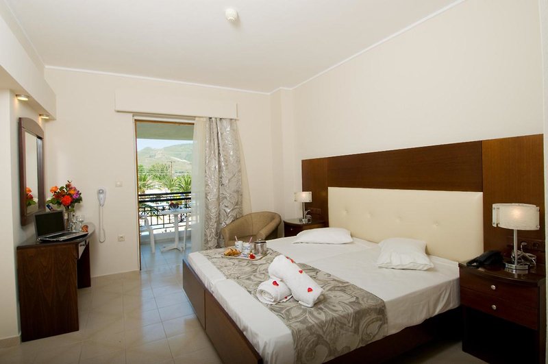 Golden Sun Hotel 6