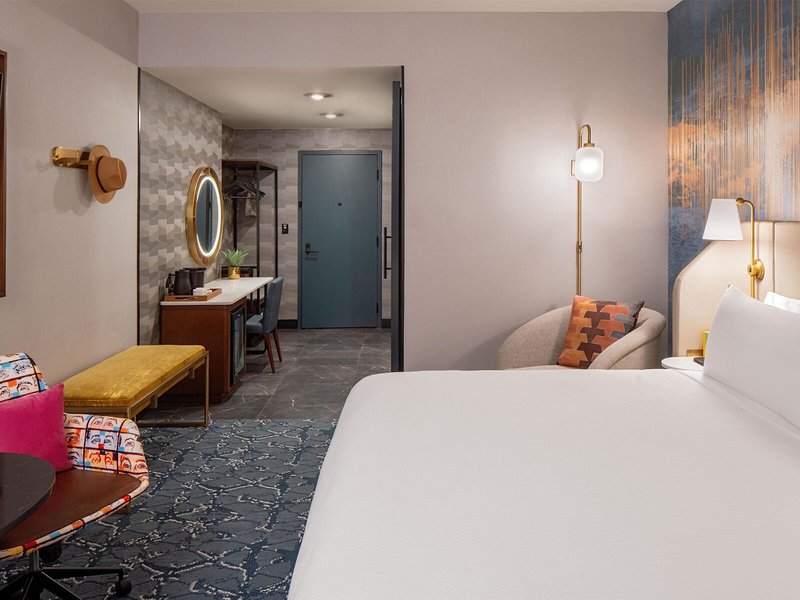 Tempo by Hilton Nashville Downtown 37