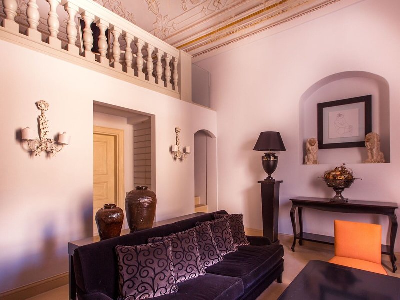 Palazzo Gattini 9