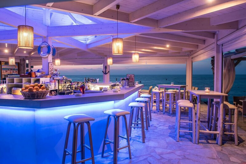 Aeolos Beach Resort 11