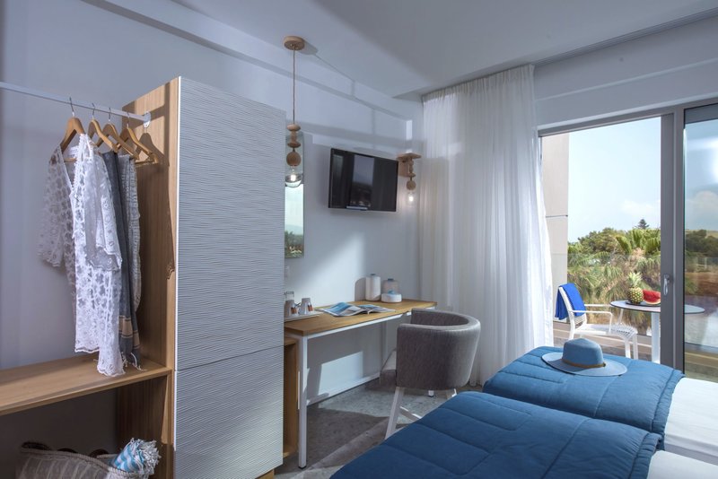 Aeolos Beach Resort 8