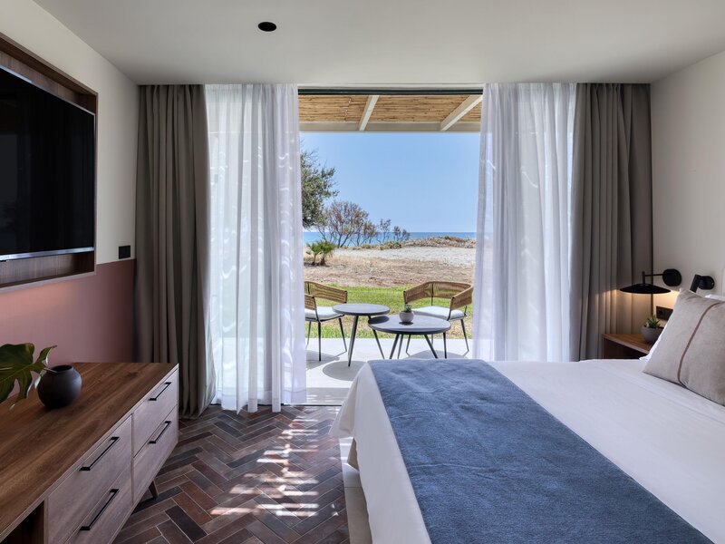 Domes Aulus Zante, Autograph Collection 65