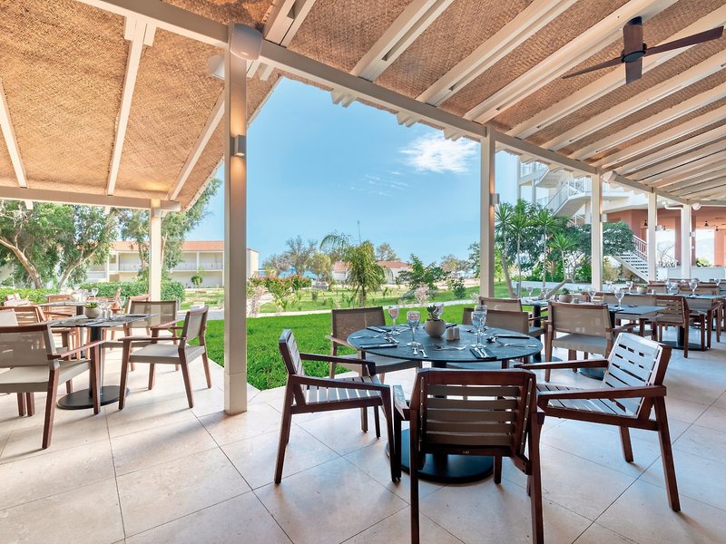 Domes Aulus Zante, Autograph Collection 11