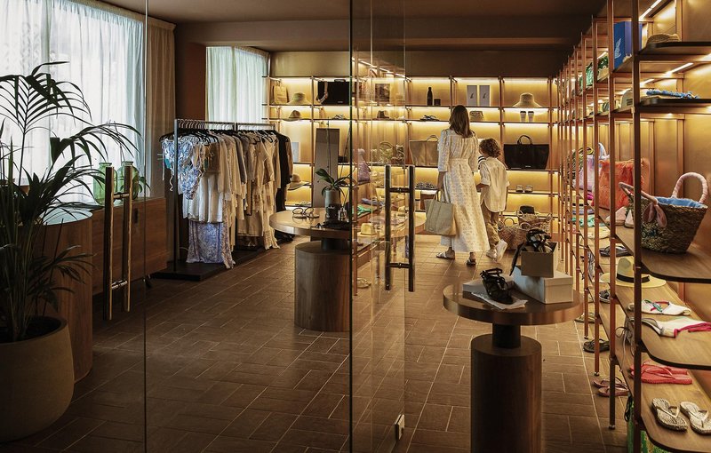 Domes Aulus Zante, Autograph Collection 12