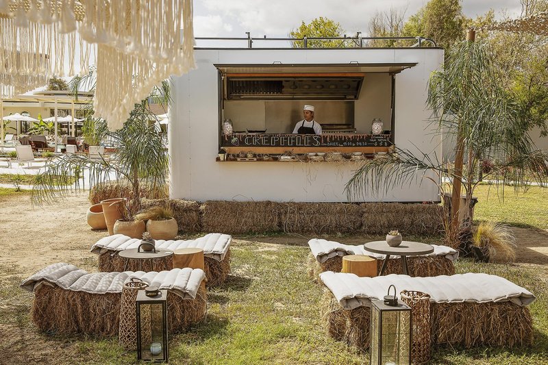 Domes Aulus Zante, Autograph Collection 27