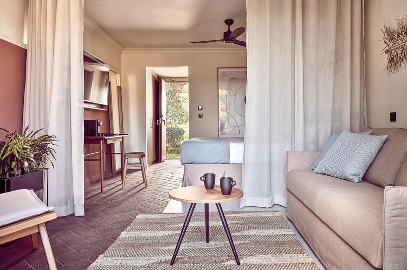 Domes Aulus Zante, Autograph Collection 40