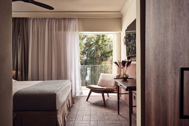 Domes Aulus Zante, Autograph Collection 5