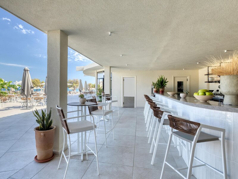 Domes Aulus Zante, Autograph Collection 85