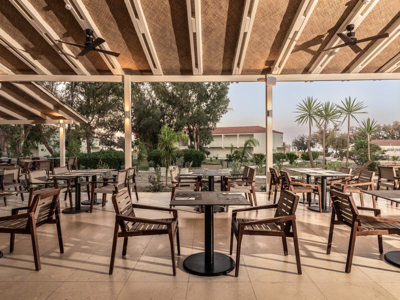 Domes Aulus Zante, Autograph Collection 9