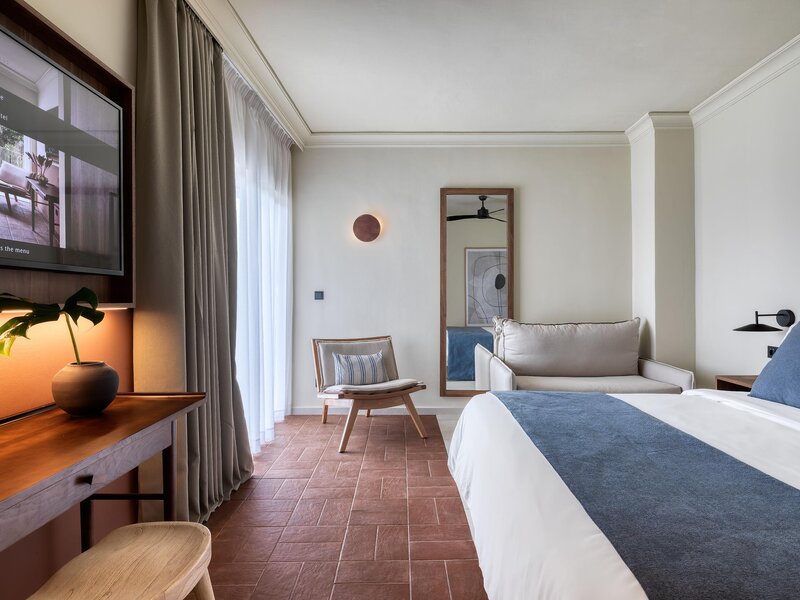 Domes Aulus Zante, Autograph Collection 15