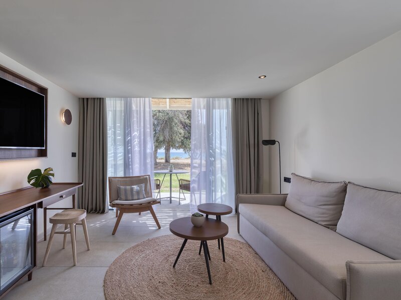 Domes Aulus Zante, Autograph Collection 52