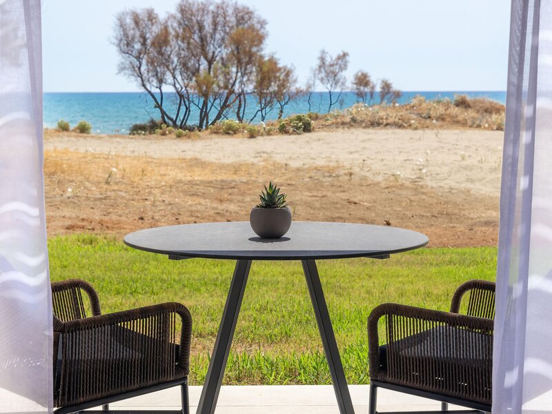 Domes Aulus Zante, Autograph Collection 75