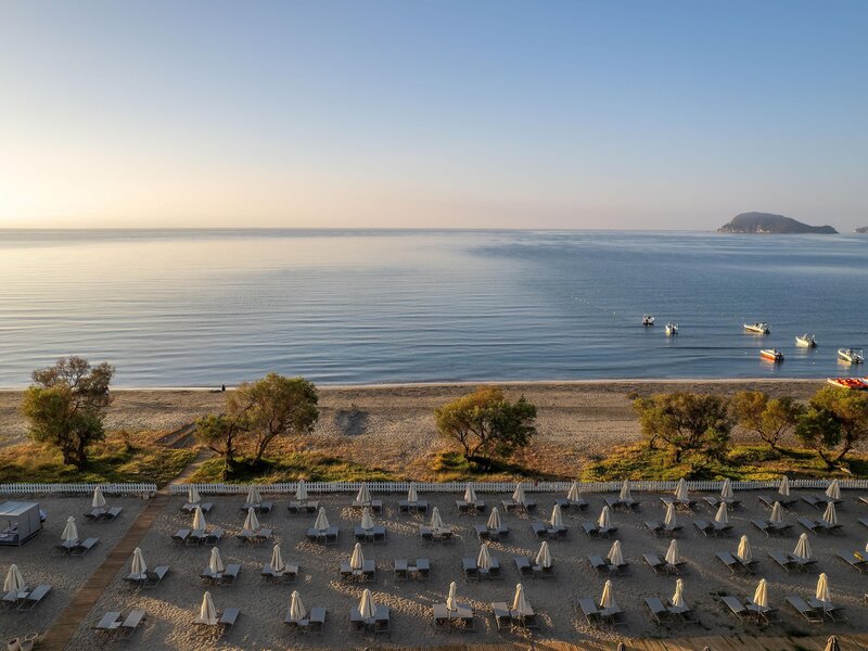 Domes Aulus Zante, Autograph Collection 9
