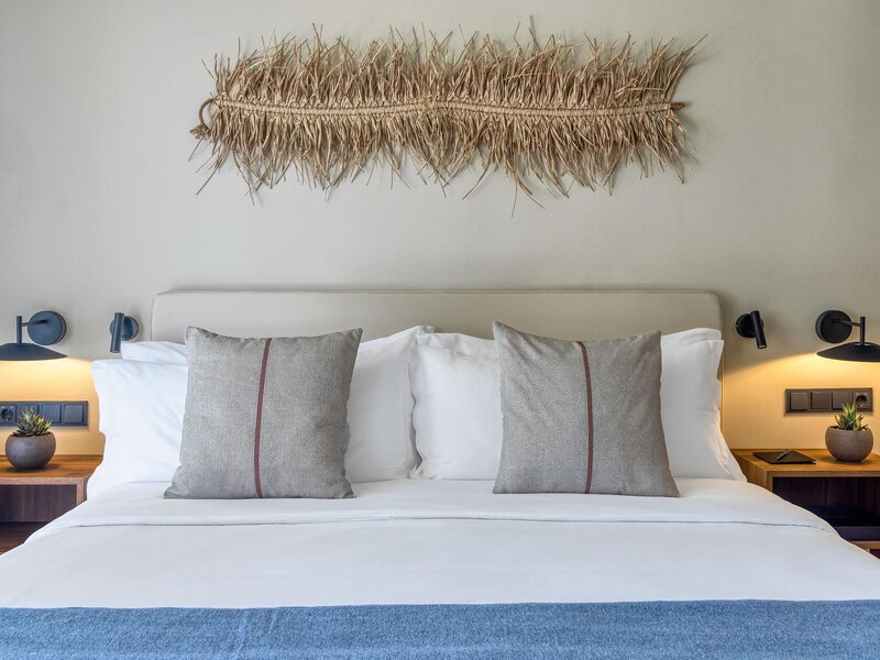 Domes Aulus Zante, Autograph Collection 71