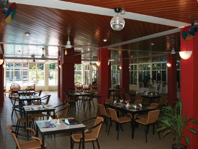 Hexagon International Hotel Villas & Spa 5