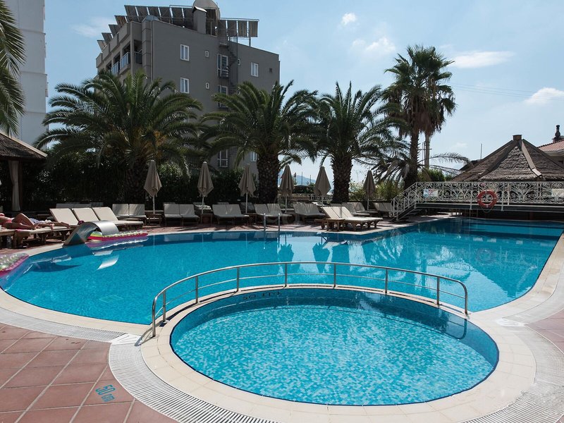 Hawaii Hotel 9
