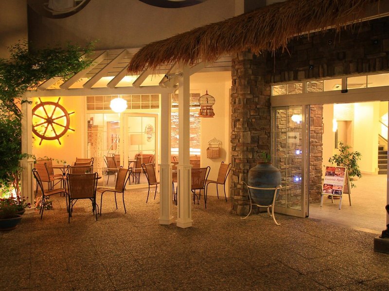 Hawaii Hotel 29