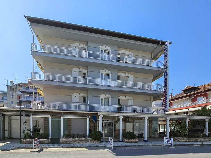 Lucia Hotel Paralia 3