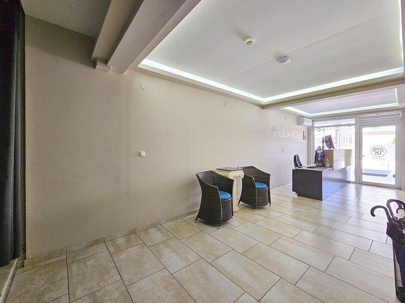 Lucia Hotel Paralia 14