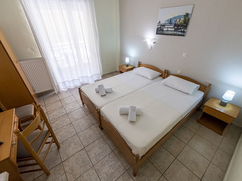 Lucia Hotel Paralia 30