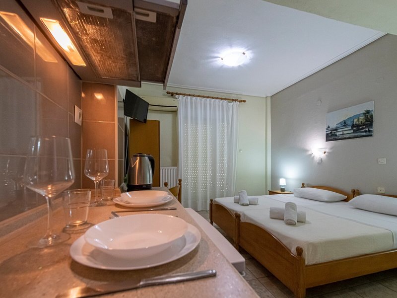 Lucia Hotel Paralia 31