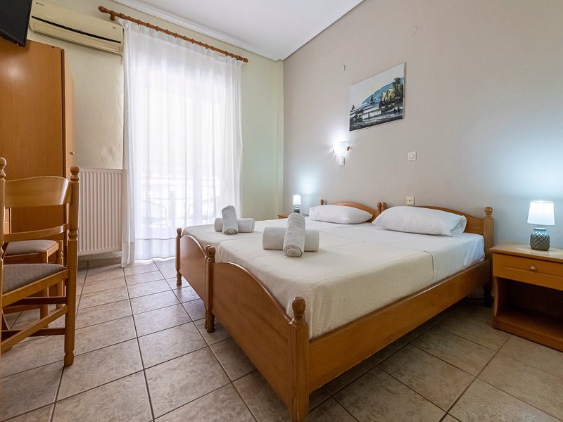 Lucia Hotel Paralia 34