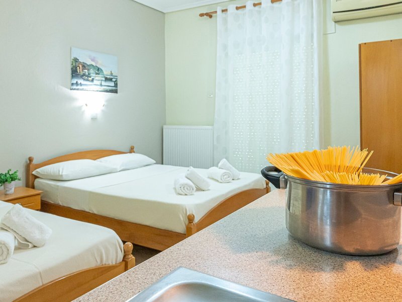 Lucia Hotel Paralia 40