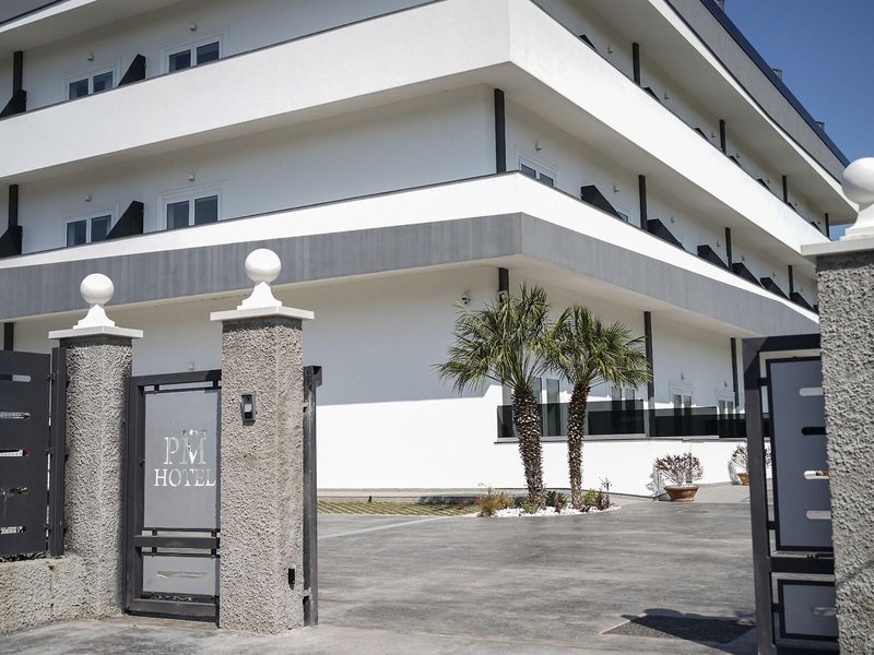 PM Hotel 2