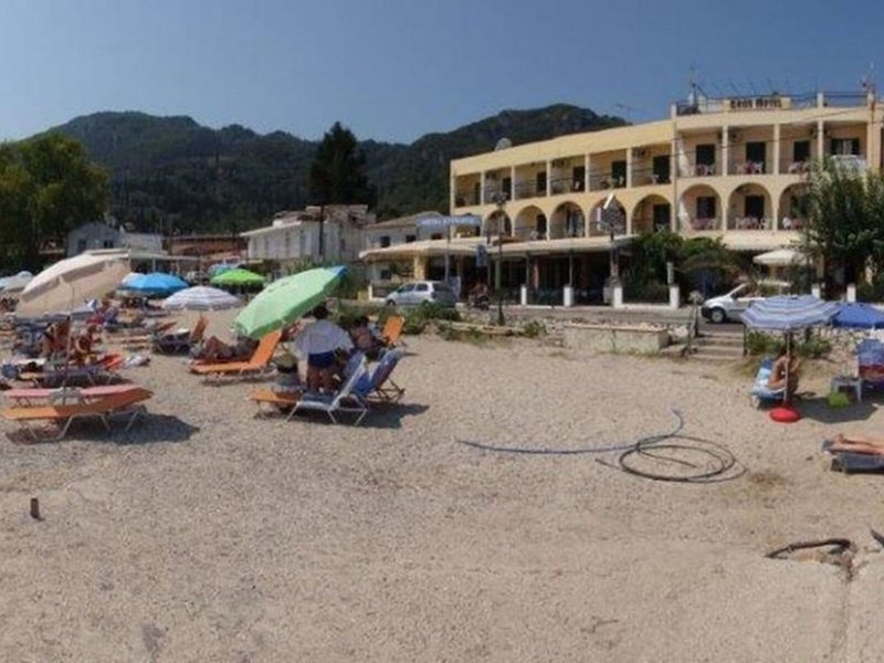 Riviera Seaside Hotel by Estia 2