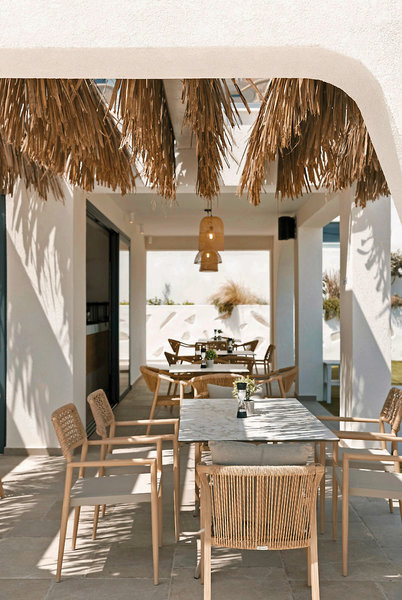 Acron Seaside Suites 9