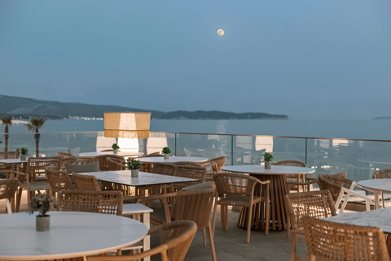 Acron Seaside Suites 15