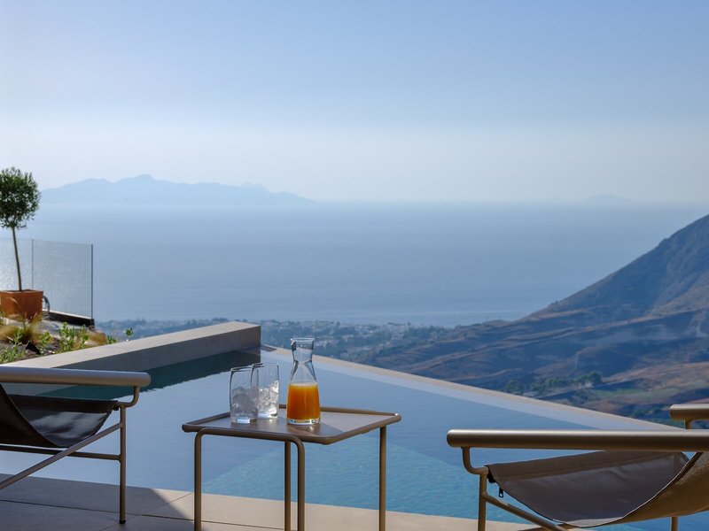 Elessa Hotel 4