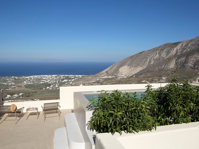 Elessa Hotel 5