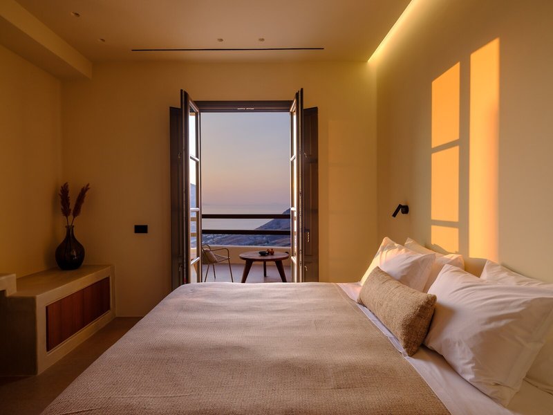Elessa Hotel 42