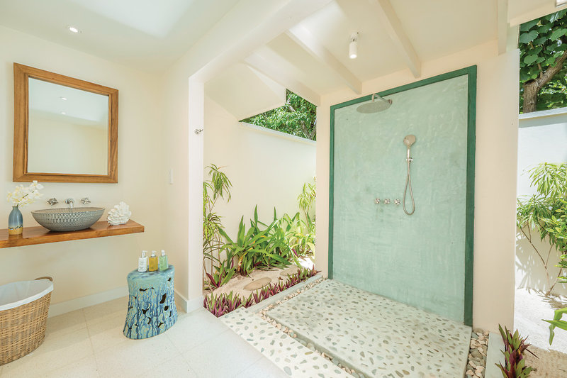 Sentido OBLU Helengeli 12