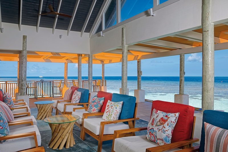 Sentido OBLU Helengeli 37