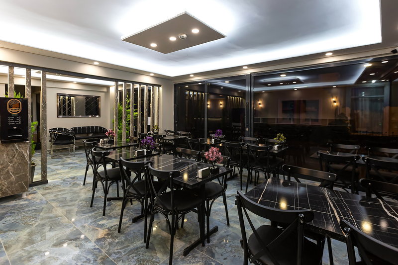 Ria Suites Hotel 9