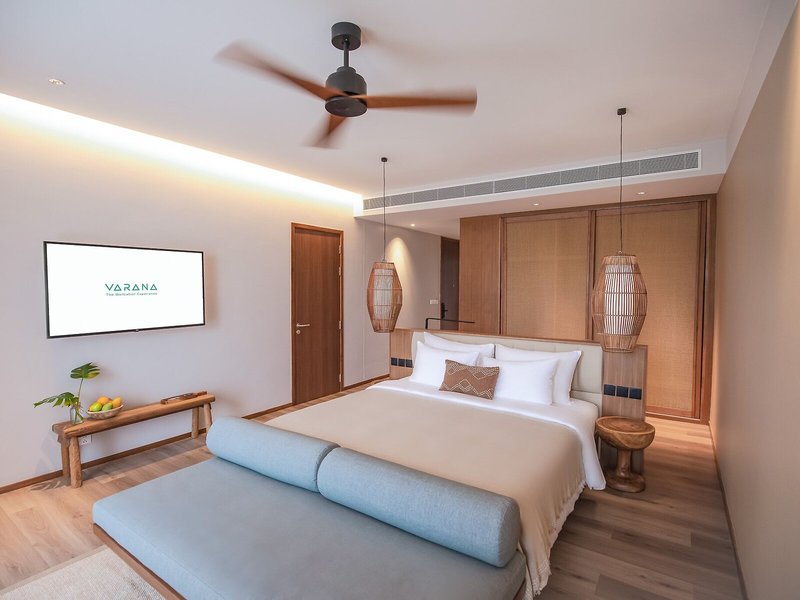 Varana Hotel 5