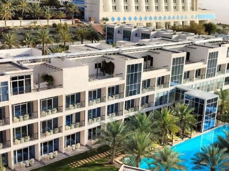 Alberni Hotel and Resort 3